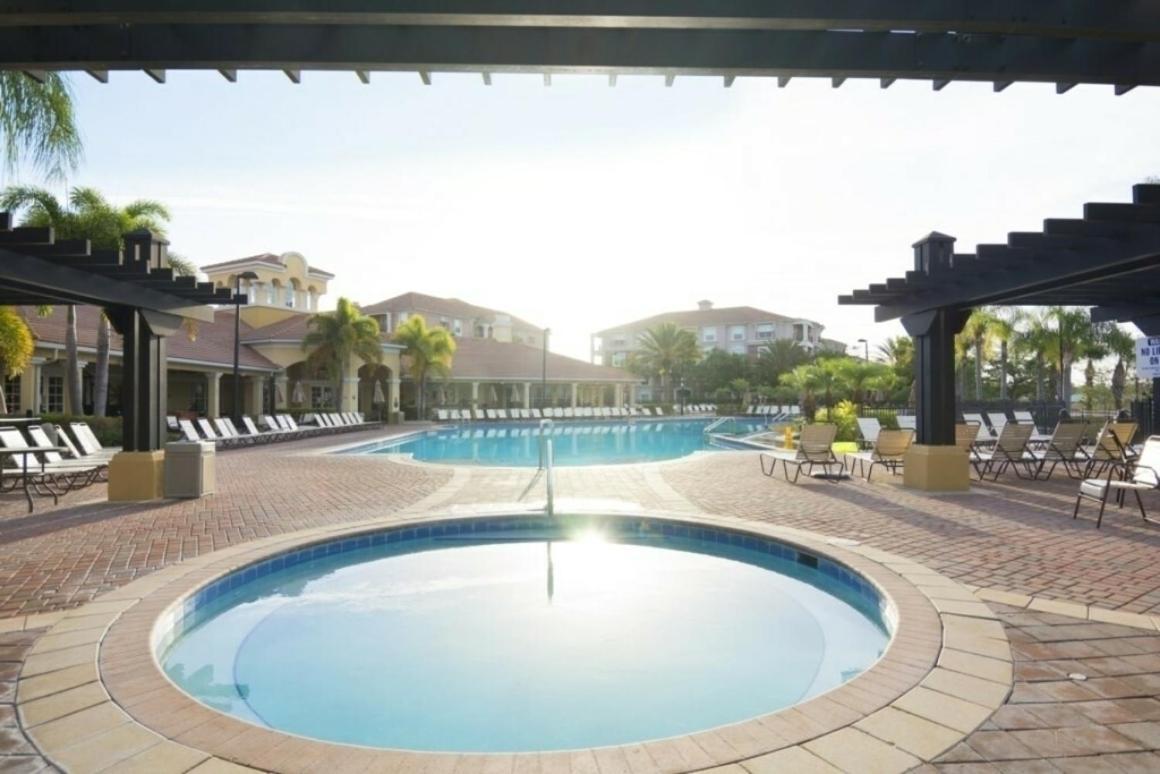 Modern Vacation Apartment With A Lake View At Vista Cay Resort Vc4816 Orlando Eksteriør billede