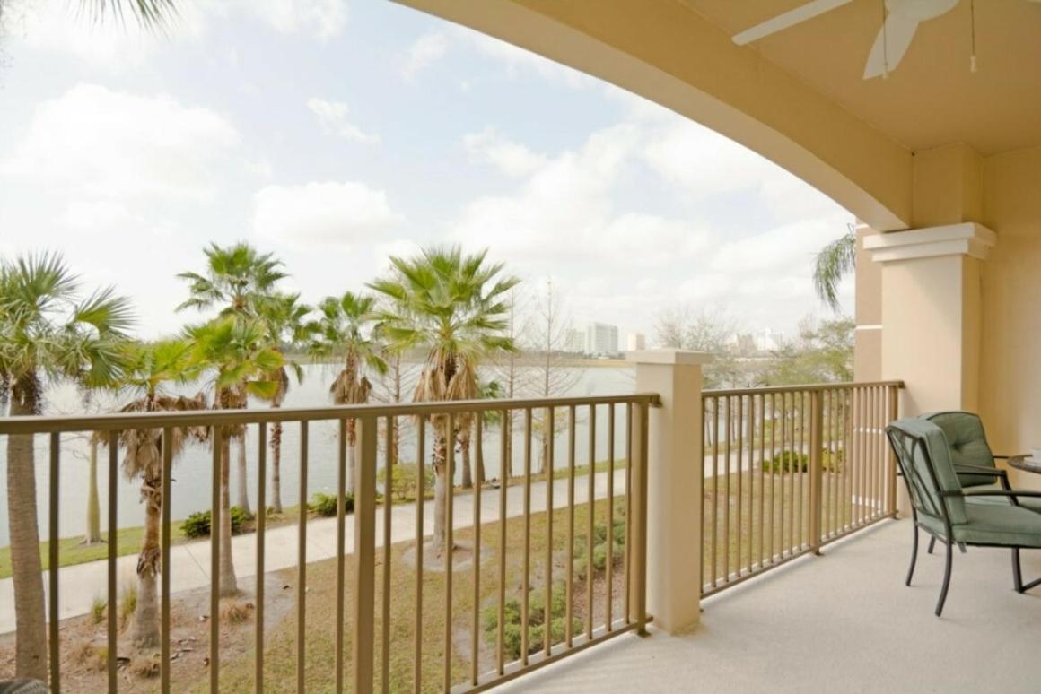 Modern Vacation Apartment With A Lake View At Vista Cay Resort Vc4816 Orlando Eksteriør billede