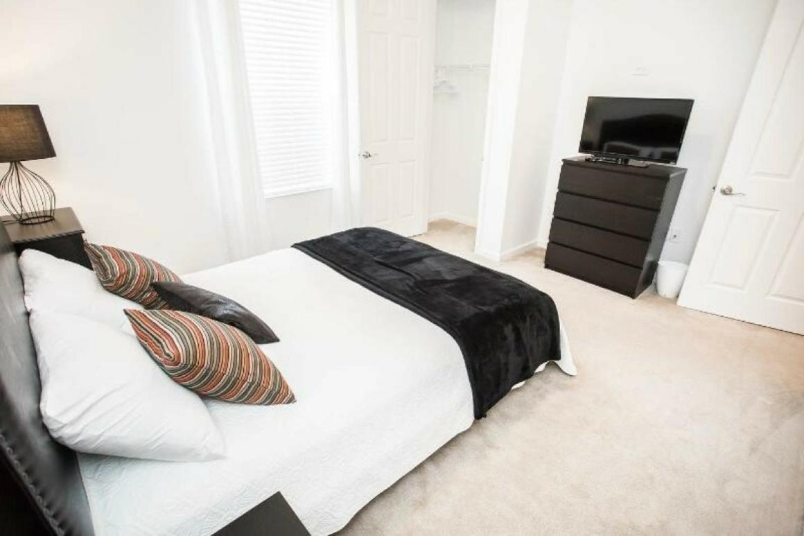 Modern Vacation Apartment With A Lake View At Vista Cay Resort Vc4816 Orlando Eksteriør billede