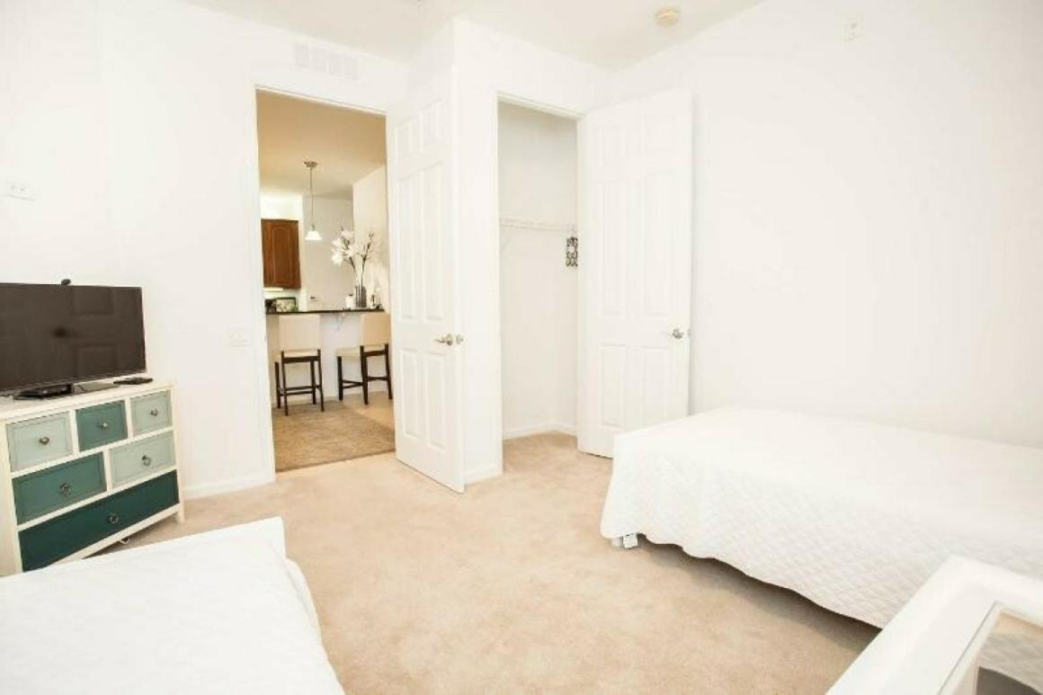 Modern Vacation Apartment With A Lake View At Vista Cay Resort Vc4816 Orlando Eksteriør billede